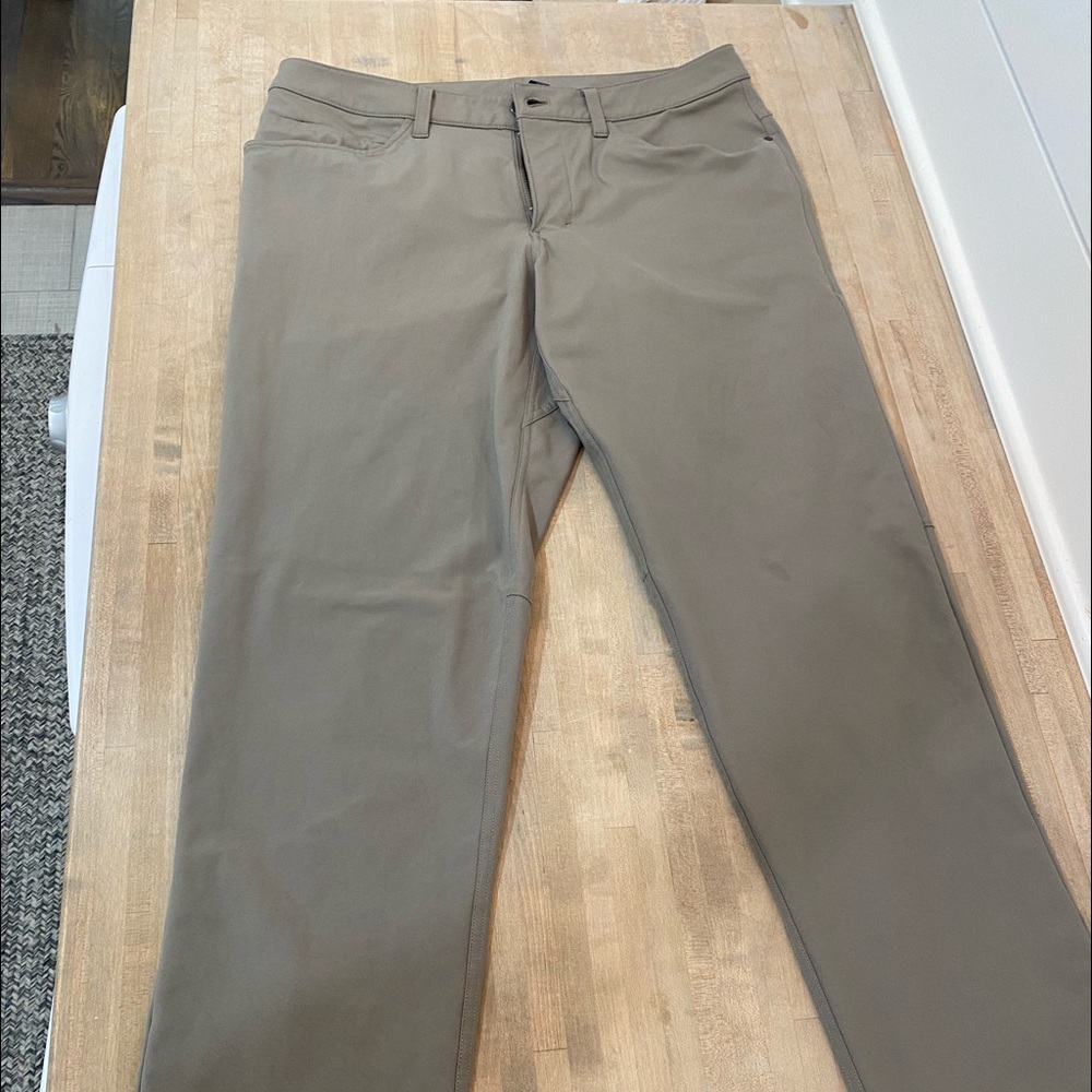 Lululemon size 33 grey pants
